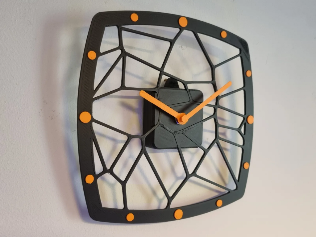 Horloge murale moderne