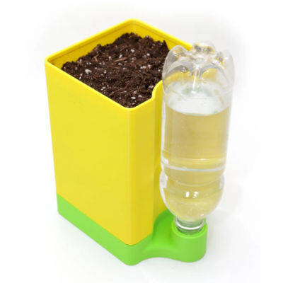Pot jardinière à arrosage