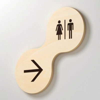Panneau en bois pour les toilettes